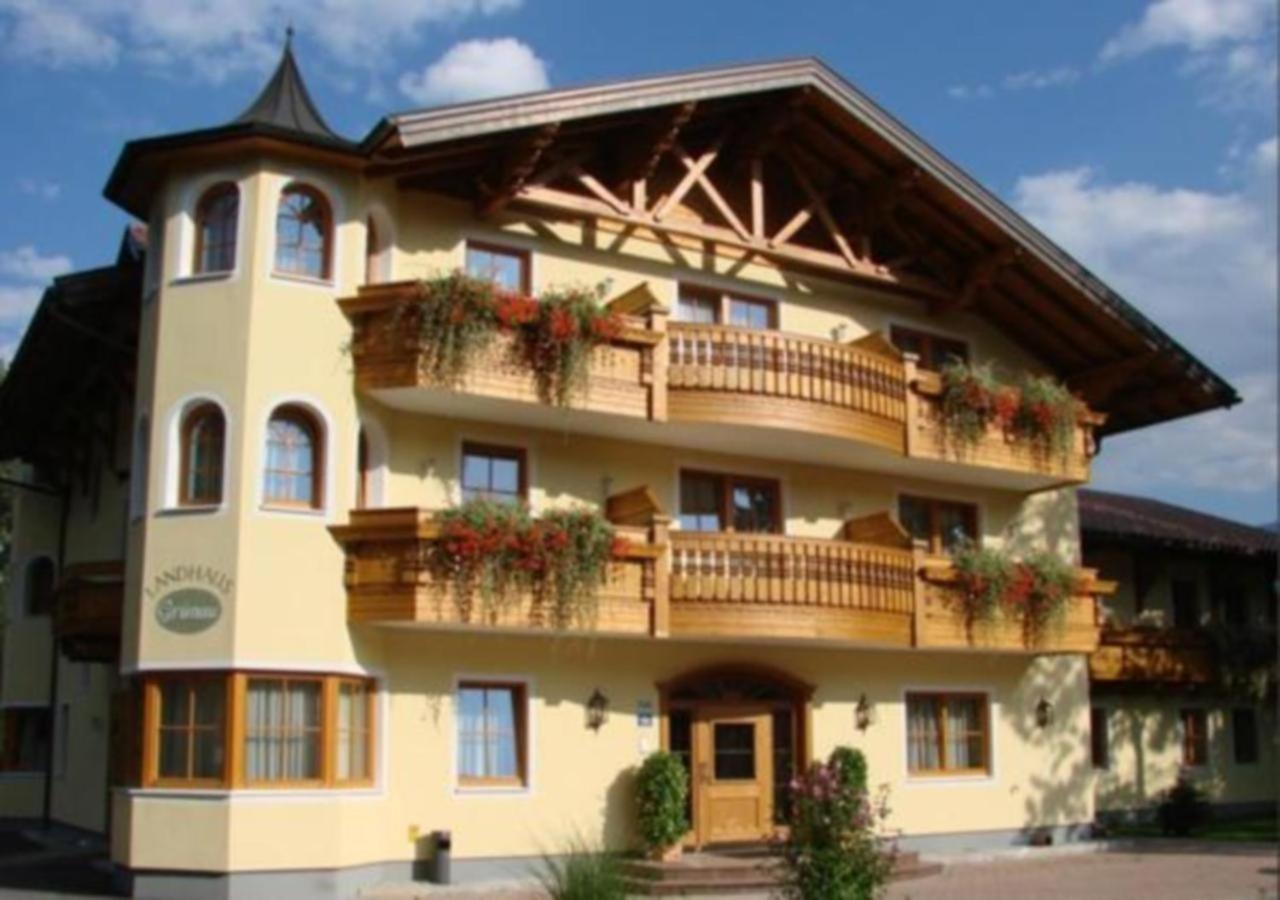 Landhaus Gruenau Wals-Siezenheim Dış mekan fotoğraf